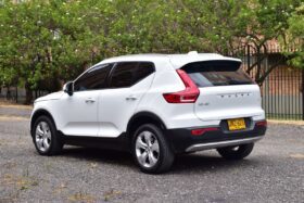 
									VOLVO CX40 – 2020 completo								