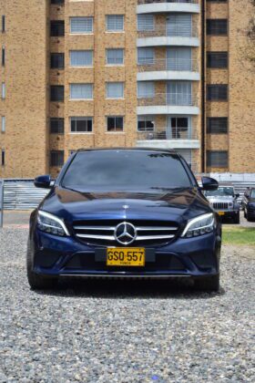 
									MERCEDES – BENZ C200 completo								