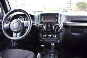 
									JEEP WRANGLER – UNLIMITED 4X4 – 2015 completo								