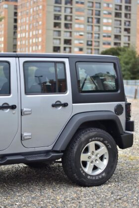 
									JEEP WRANGLER – UNLIMITED 4X4 – 2015 completo								