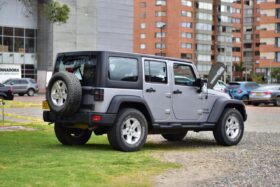 
									JEEP WRANGLER – UNLIMITED 4X4 – 2015 completo								