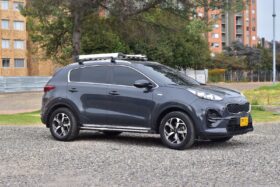 
									KIA SPORTAGE DESIRE HIBRIDA 2020 completo								